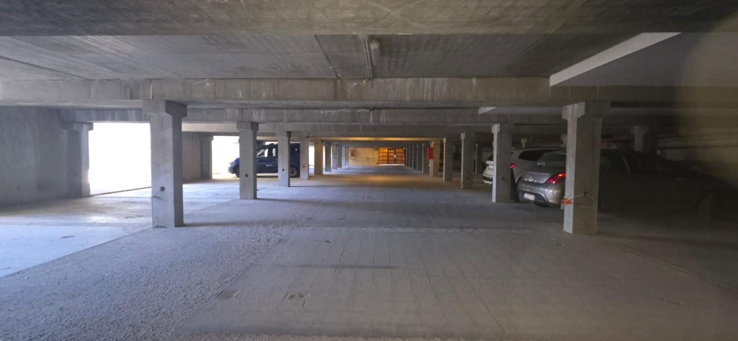 Bilocale Pila con Terrazzo e Posto Auto Coperto - Immagine# 23