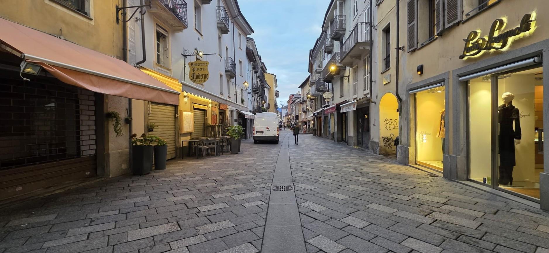 Vendesi Attività Commerciale nel centro storico di Aosta - Immagine# 21